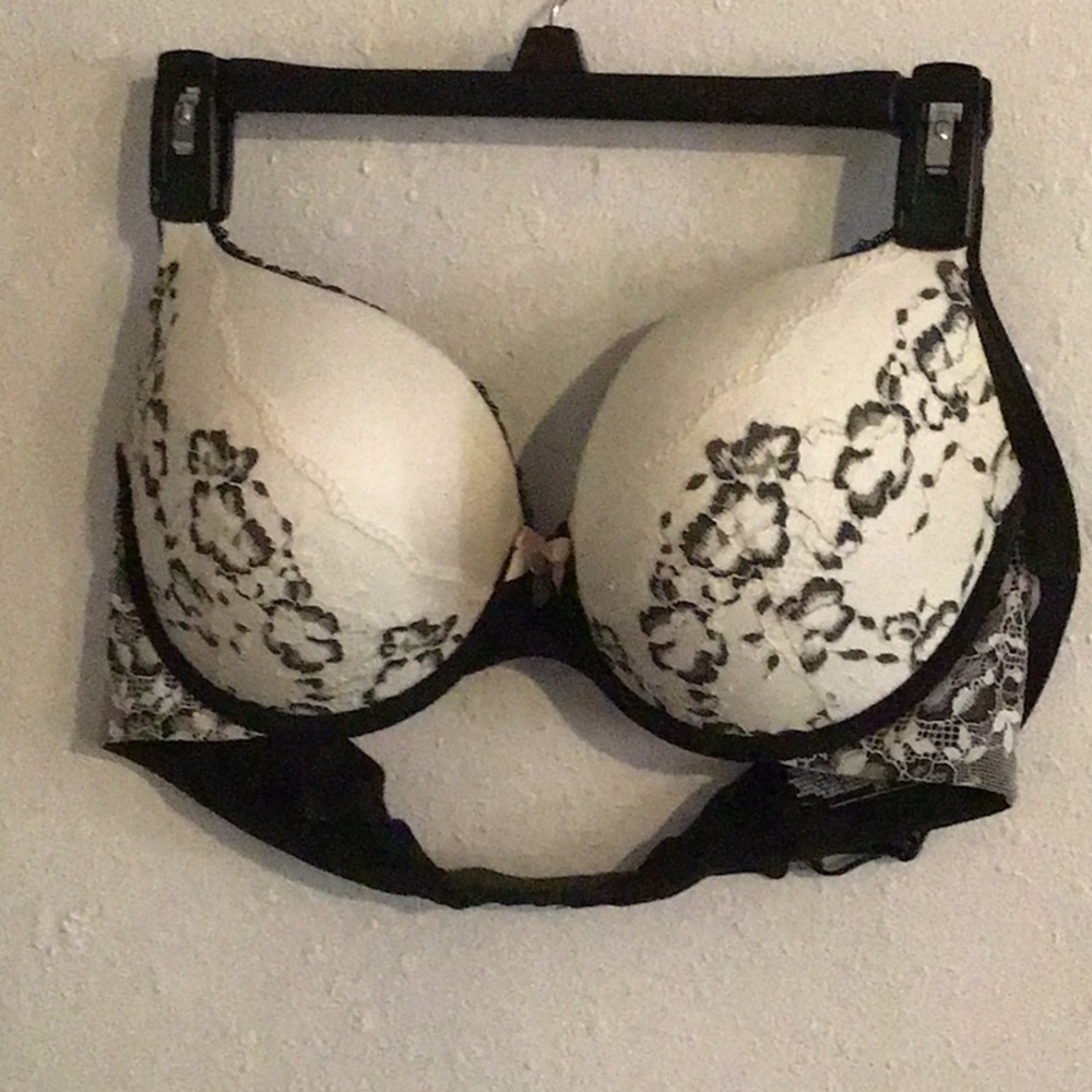 Victoria’s Secret bra